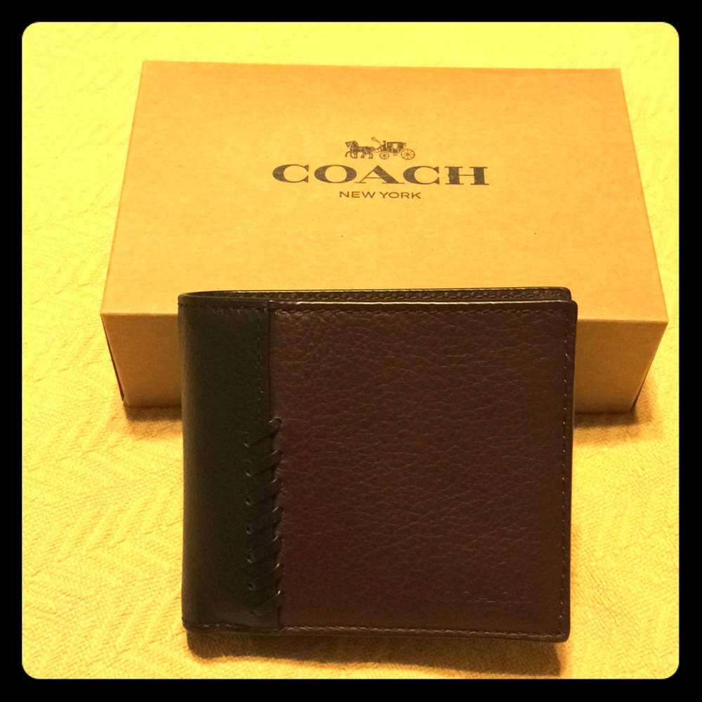 New men’s Coach wallet
